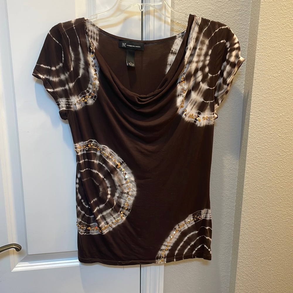 INC international concepts, size large, 100% rayon brown scoopneck shirt